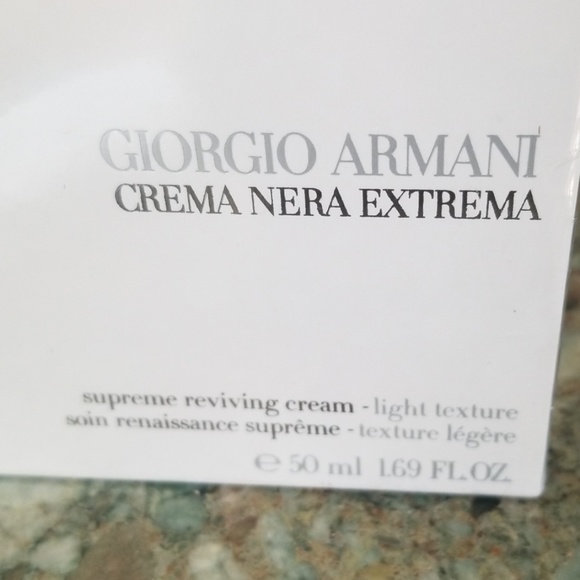 Giorgio Armani Other - GIORGIO ARMANI CREMA NERA SUPREME REVIVING CREAM
